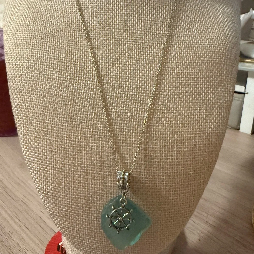 Sterling Silver 925 Aqua Sea Glass Ship Wheel Nautical Pendant‎ Necklace Blue